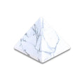 Pyramide Howlite